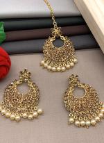 Gold Plated Stunning Earrings With Maang Tikka